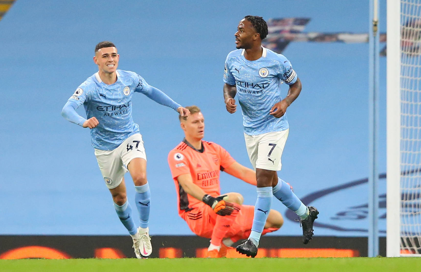 让他们在比 让他们在比