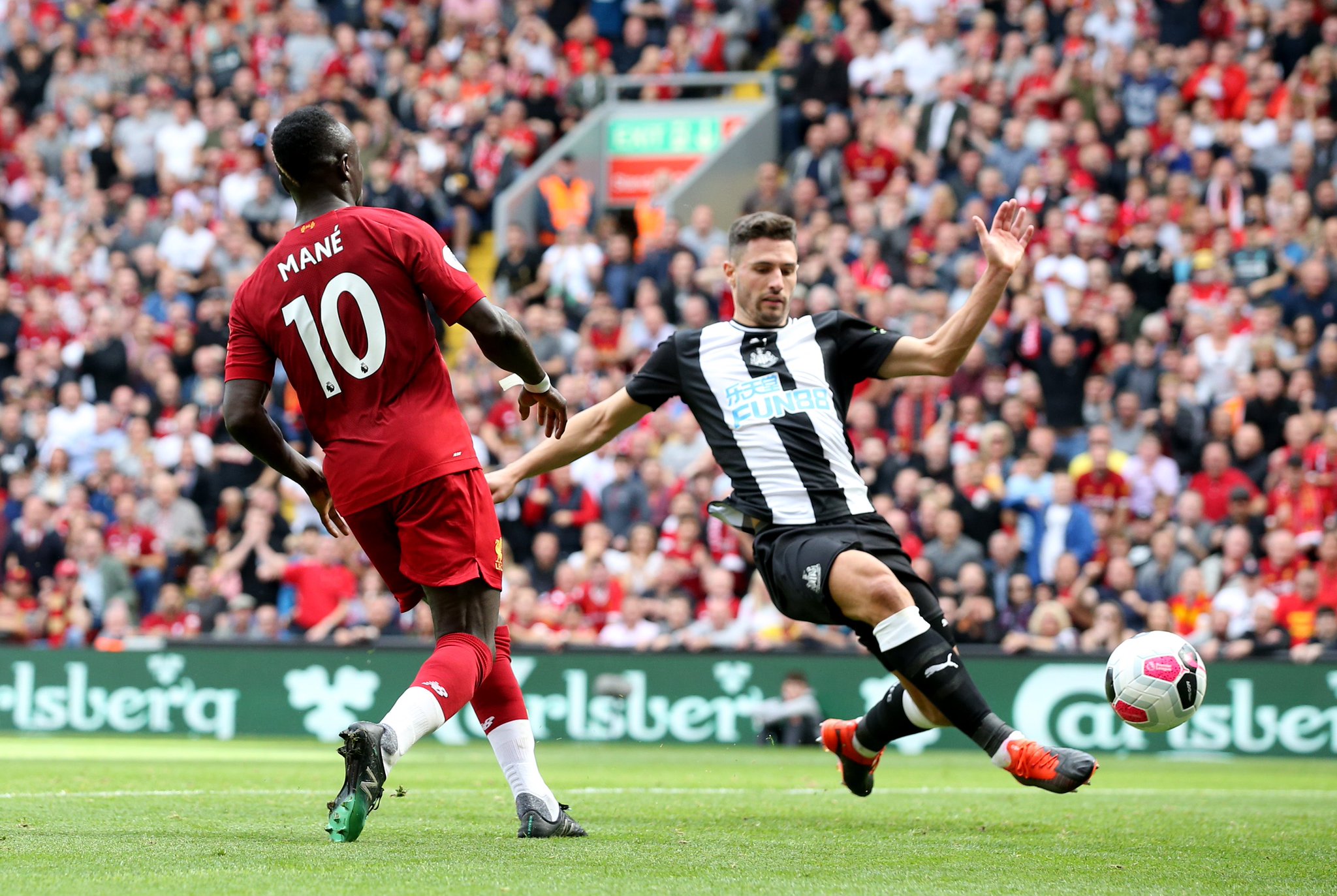 但两者之间 但两者之间